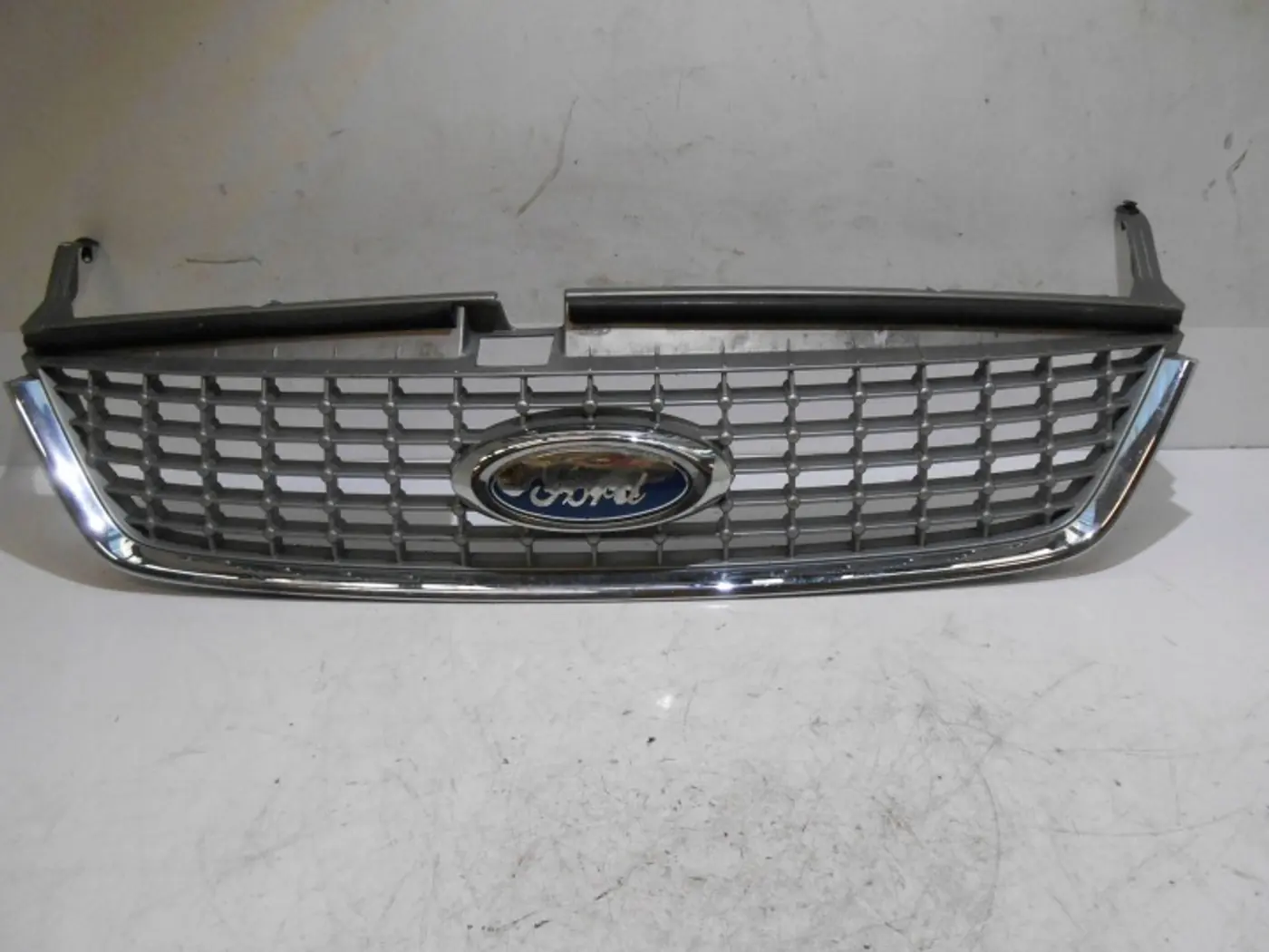 Решетка радиатора к Ford Mondeo 2007