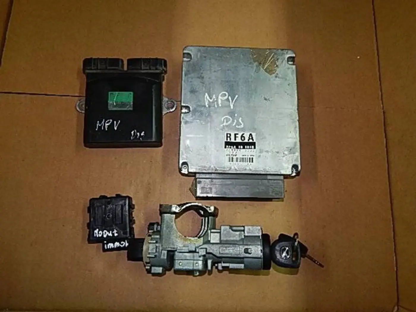 Блок управления двигателем к Mazda MPV 2006