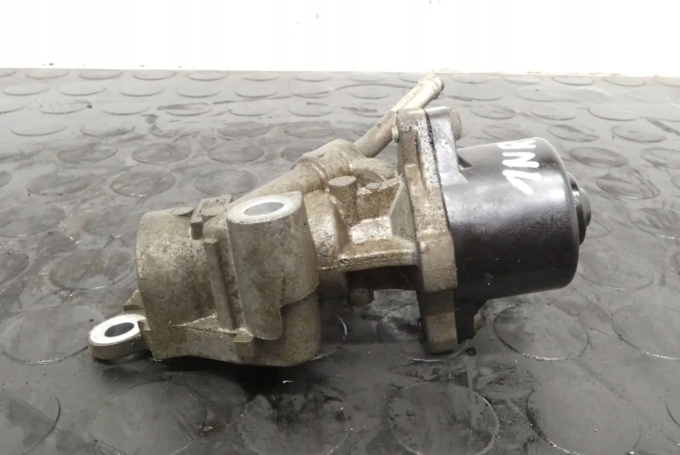 Клапан EGR к Toyota iQ 2008