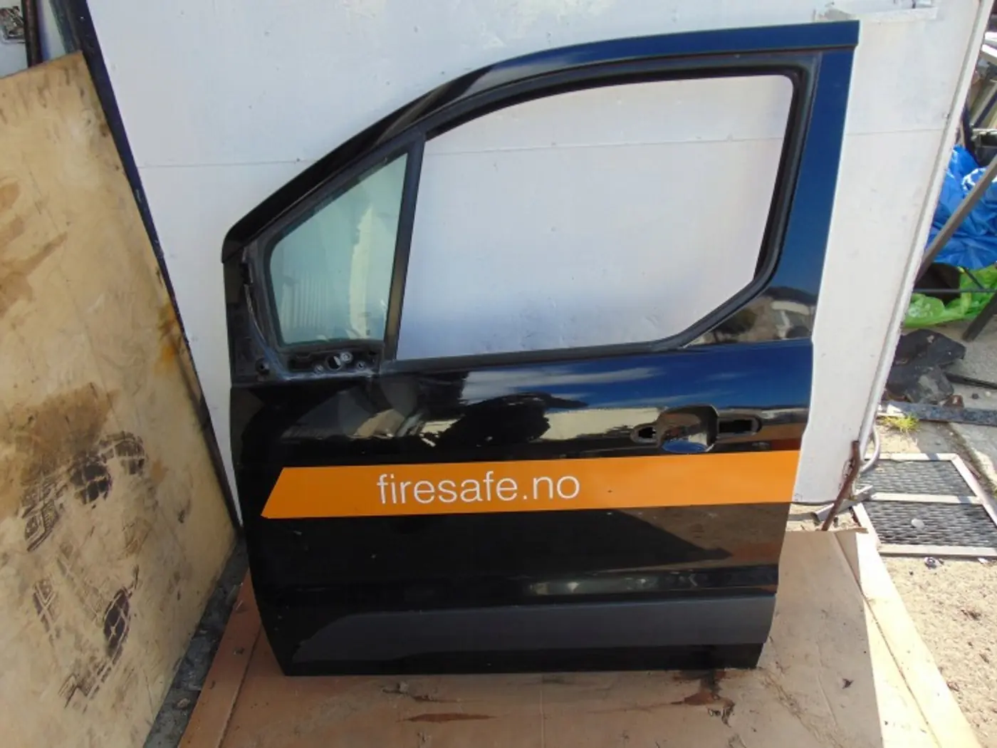 Дверь передняя левая к Ford Transit Connect 2012