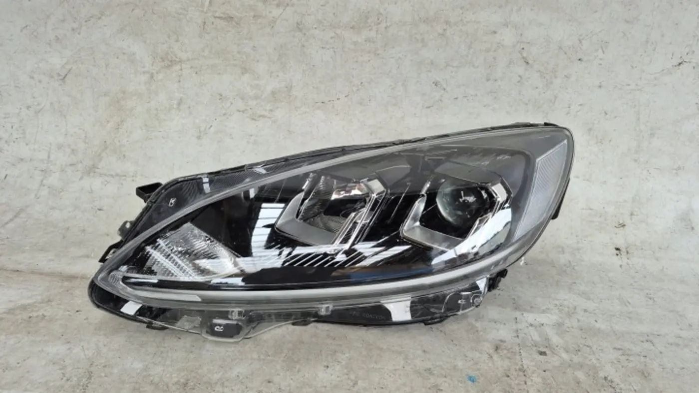 Фара левая к Ford Kuga 2019