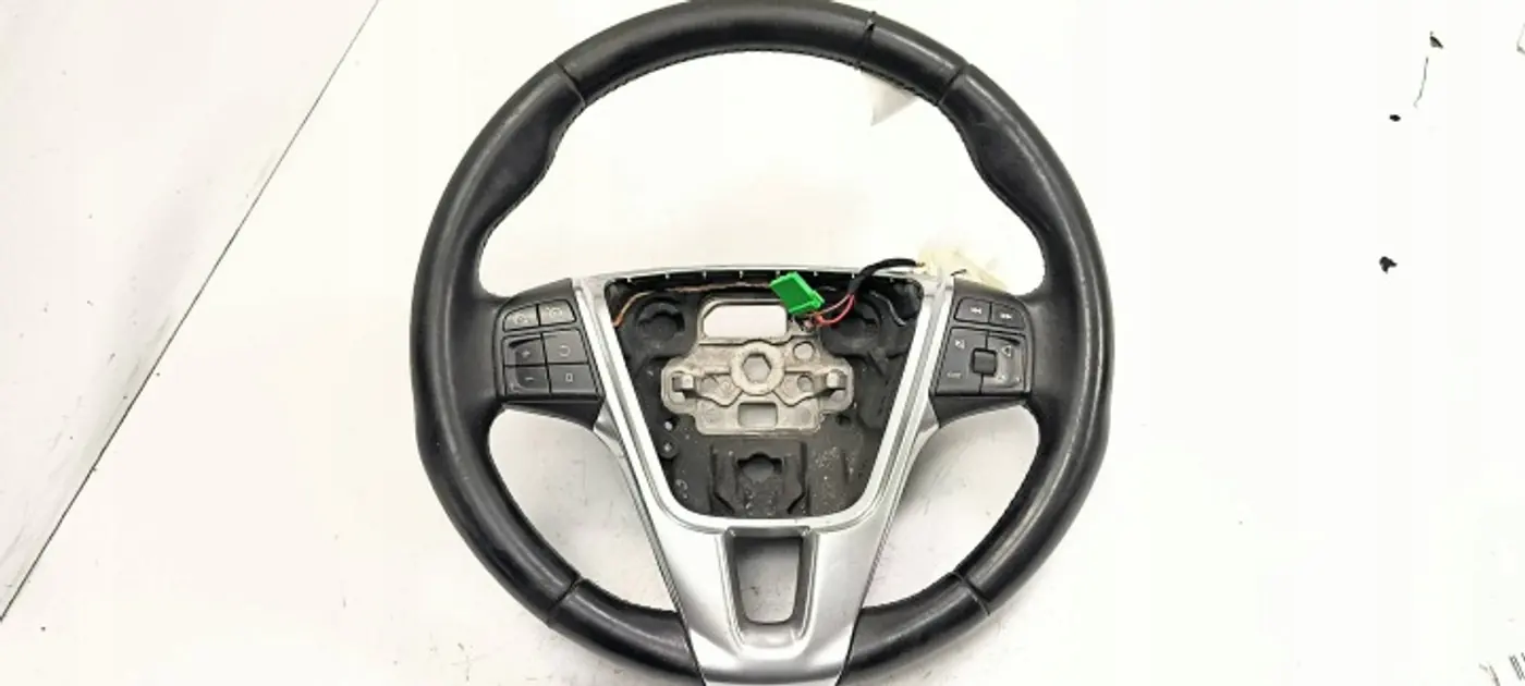 Руль к Volvo V60 2010