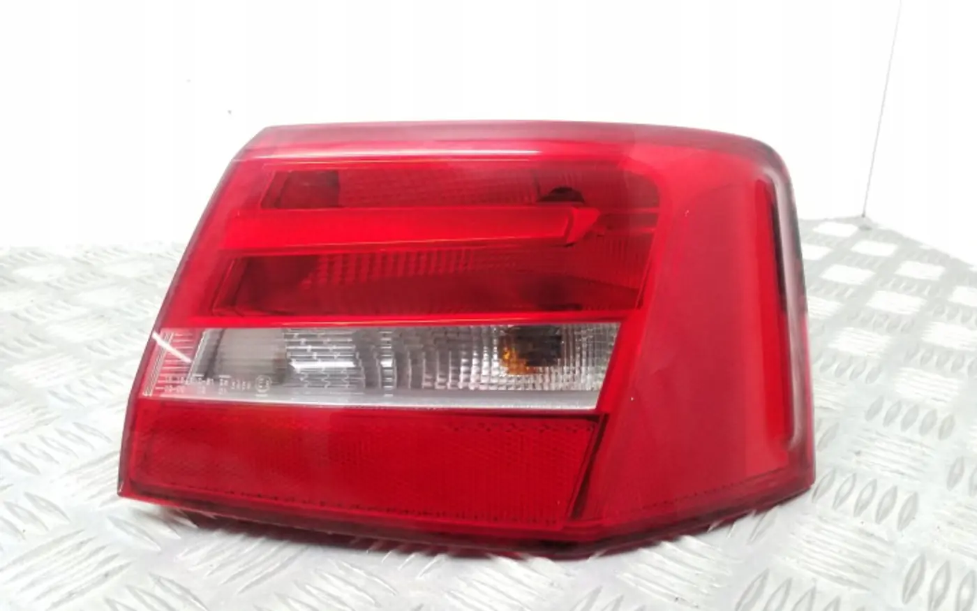 Фонарь задний правый к Audi S6 2012