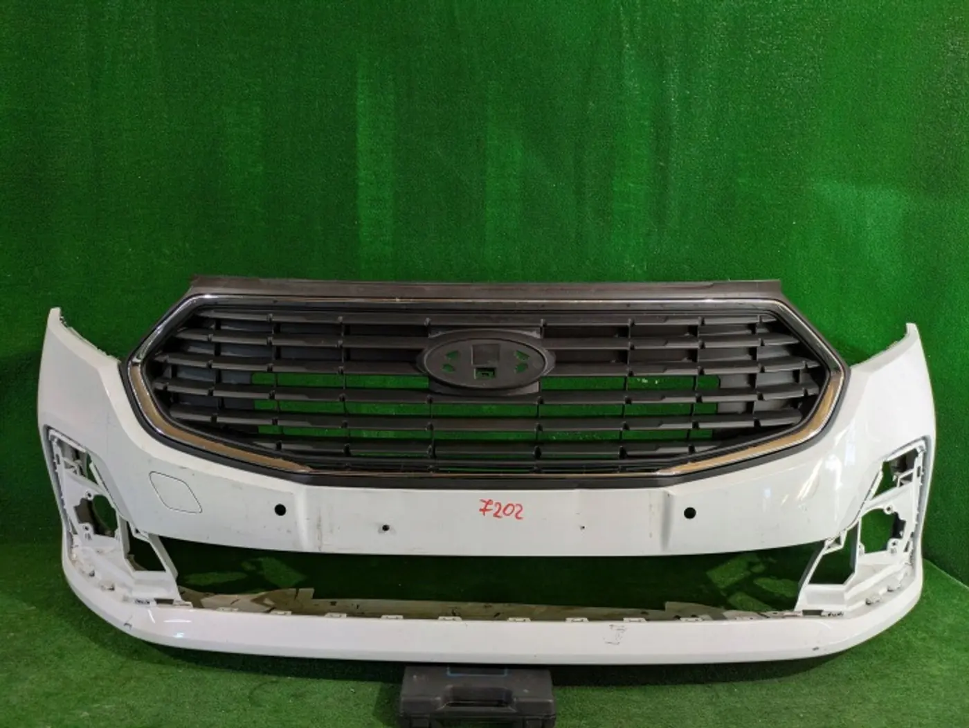 Бампер передний к Ford Transit 2000