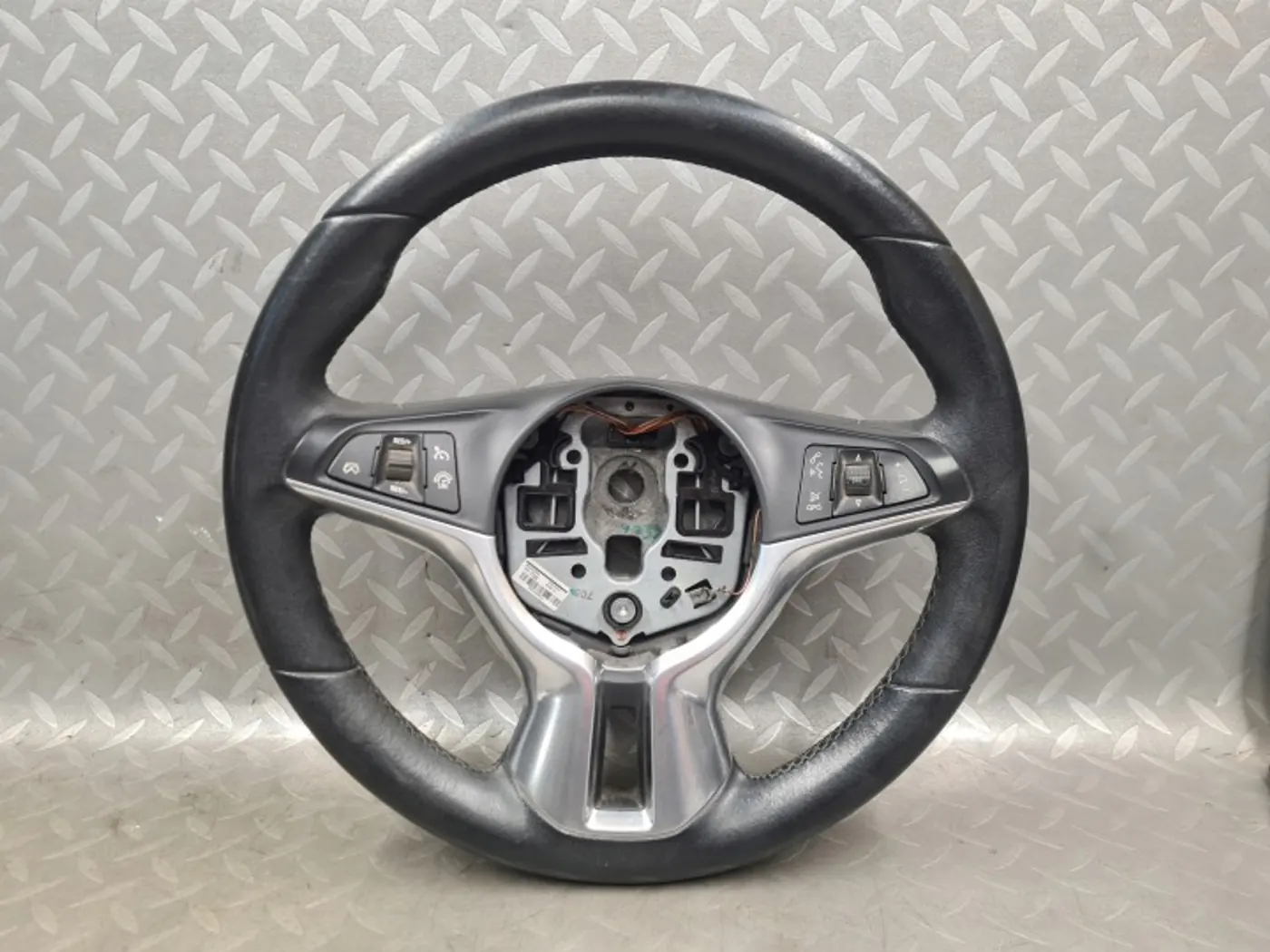Руль к Opel Adam 2012