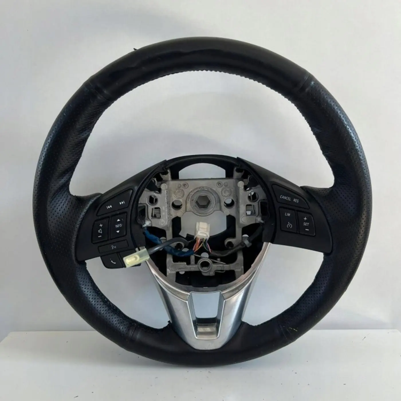 Руль к Mazda 2 2010