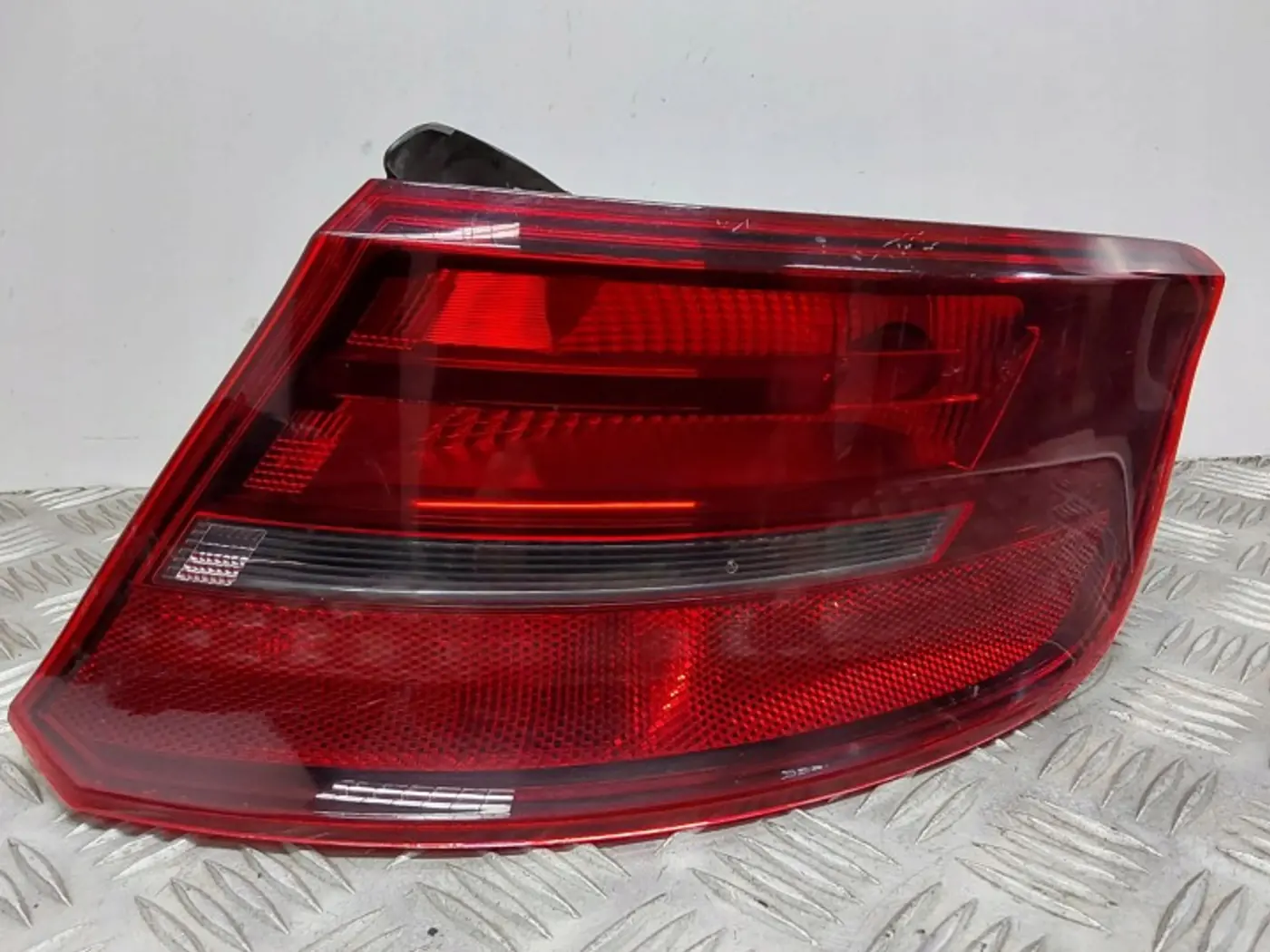 Фонарь задний правый к Audi S3 2013