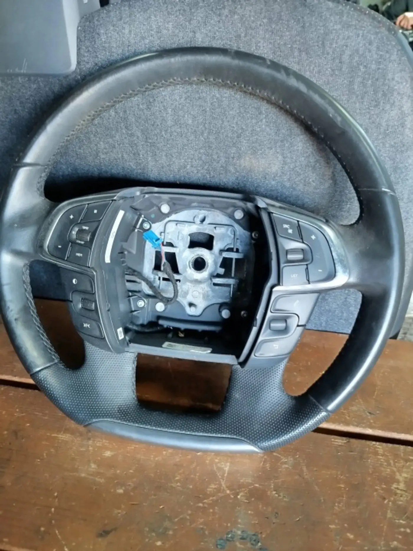 Руль к DS 4 2015
