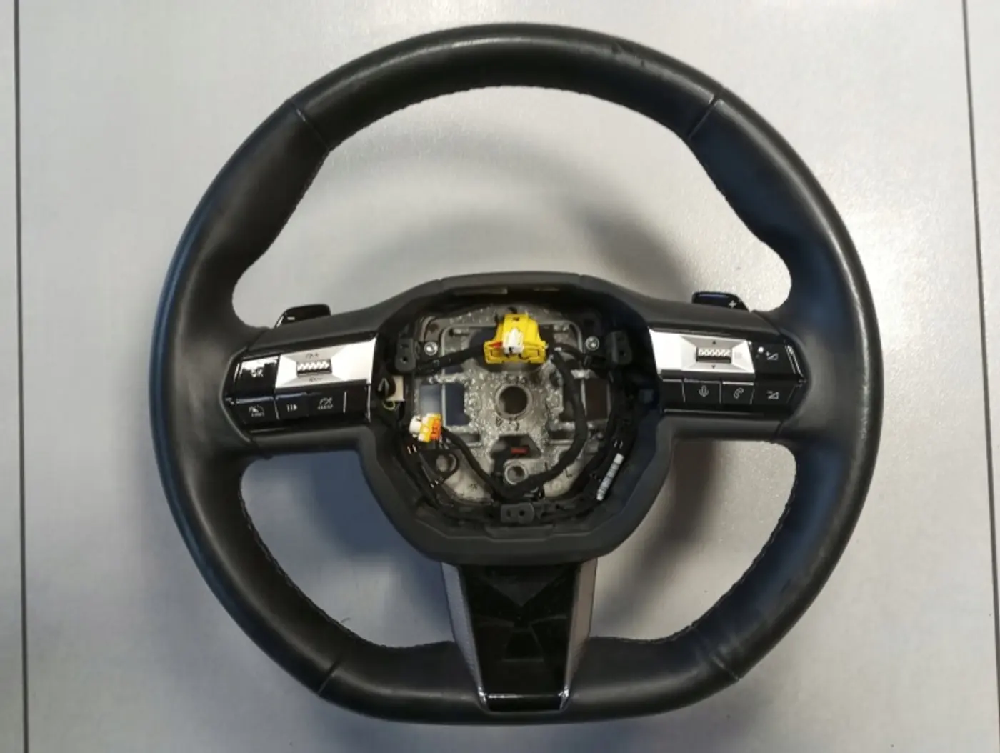 Руль к DS 4 2015
