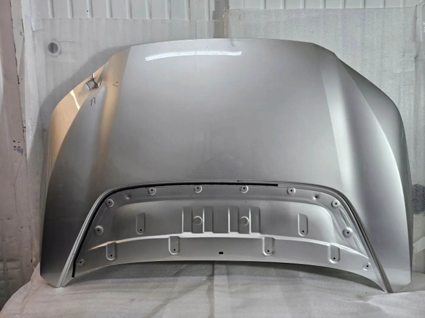 Капот к Toyota bZ4X 2022