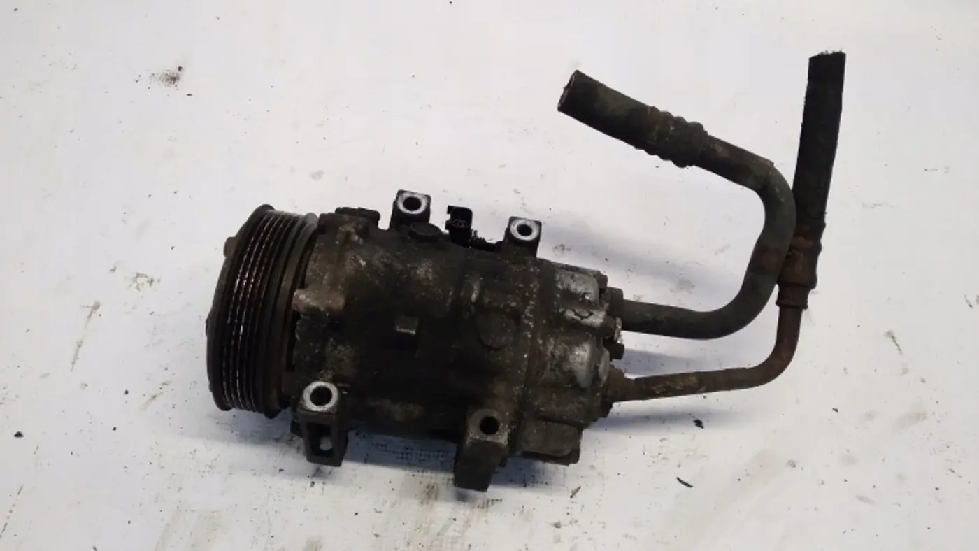 Компрессор кондиционера к Volvo V50 2003