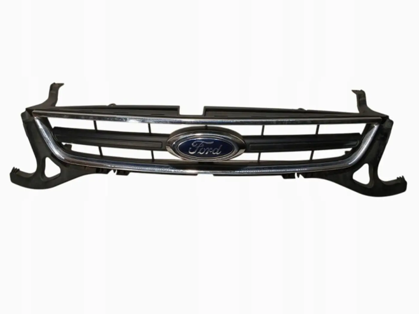 Решетка радиатора к Ford Mondeo 2010