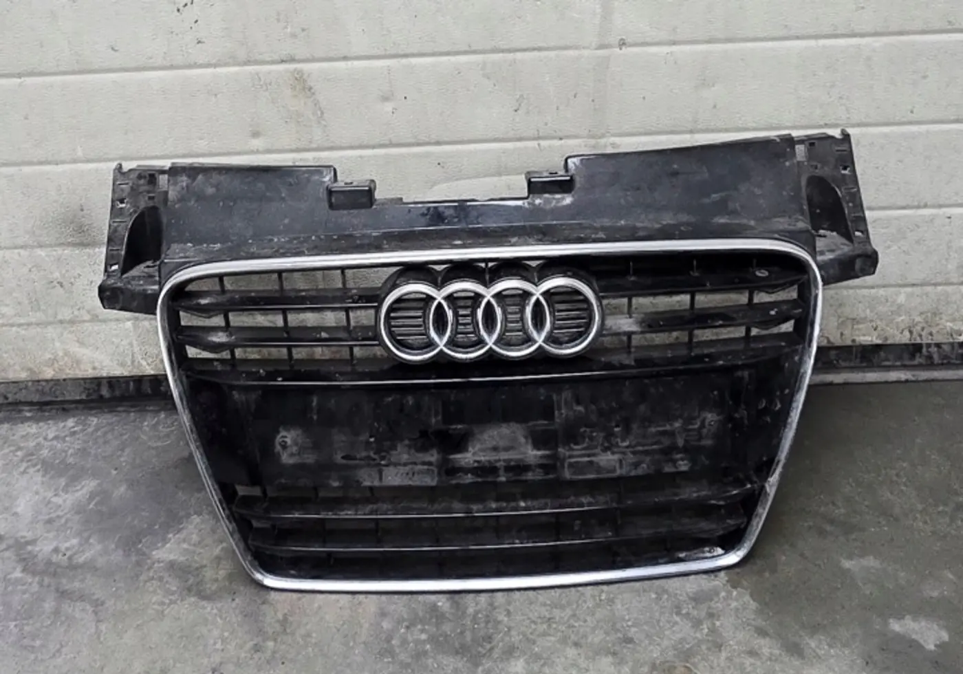 Решетка радиатора к Audi TT 2006