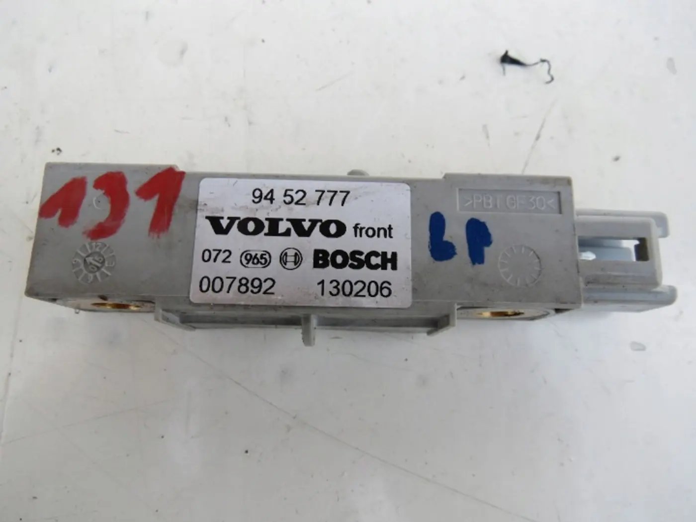 Датчик удара к Volvo XC70 2000