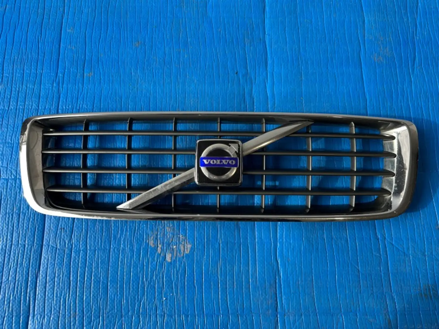 Решетка радиатора к Volvo S80 2006