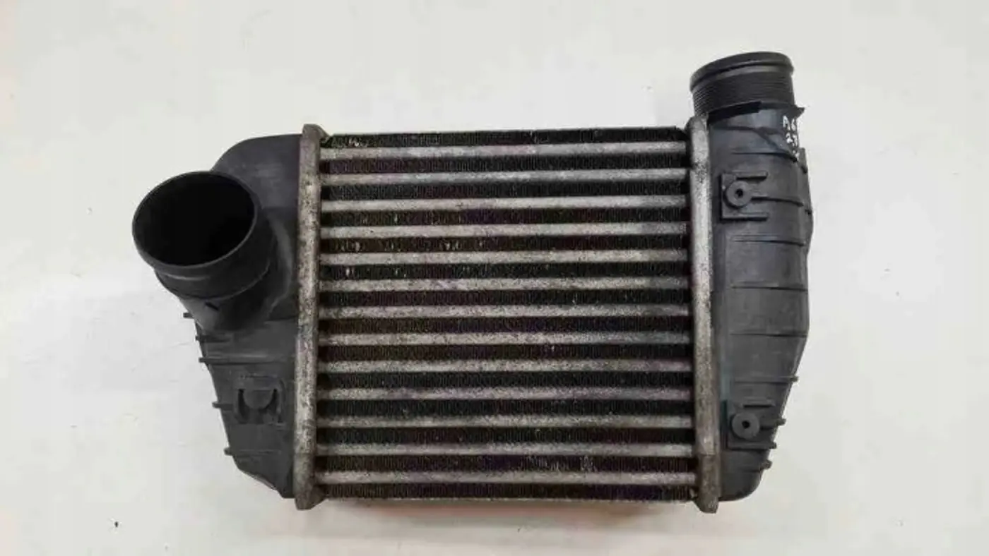 Интеркулер к Audi A6 2004