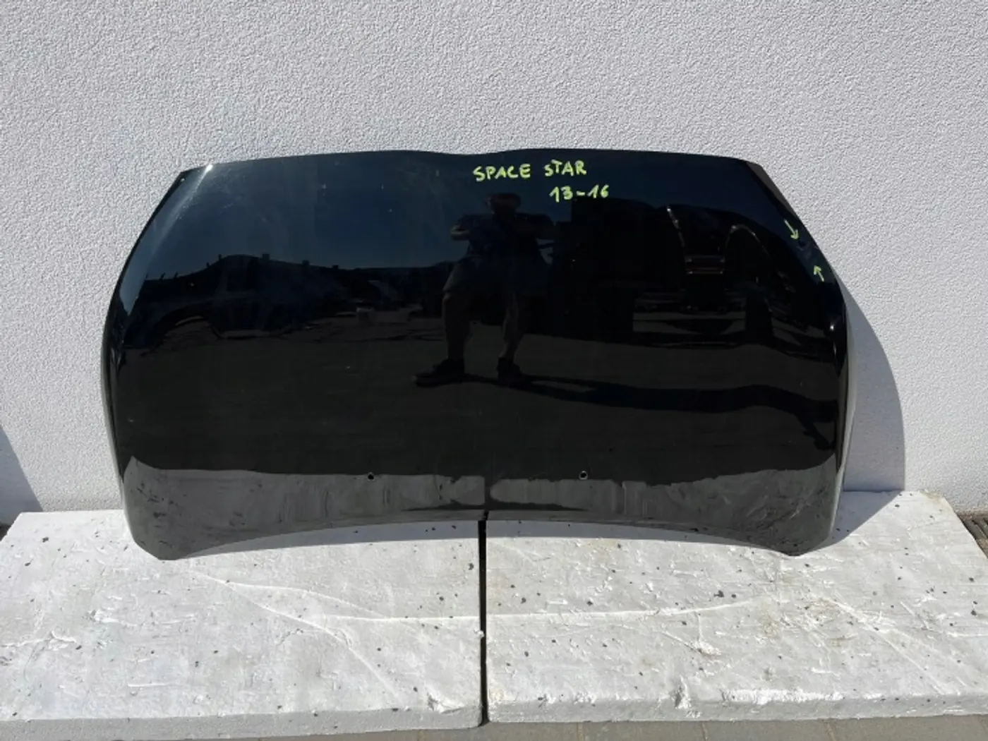 Капот к Mitsubishi Space Star 2012
