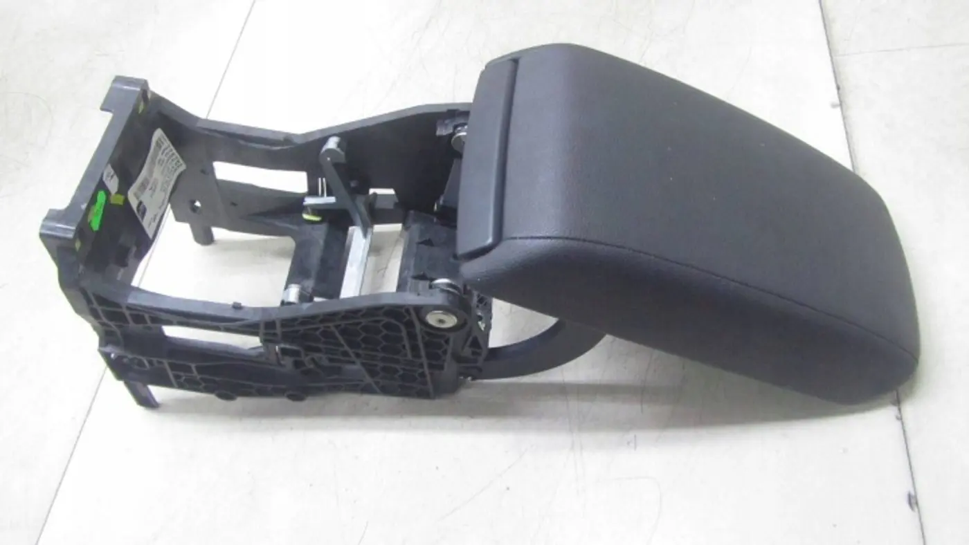 Подлокотник к SEAT Ateca 2016
