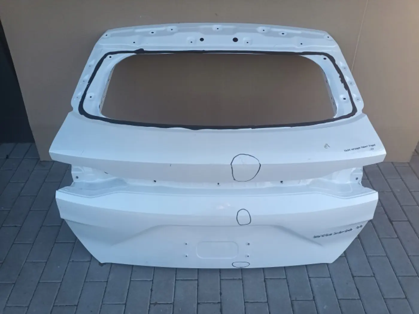 Крышка багажника (дверь 3-5) к BYD Seal 2022