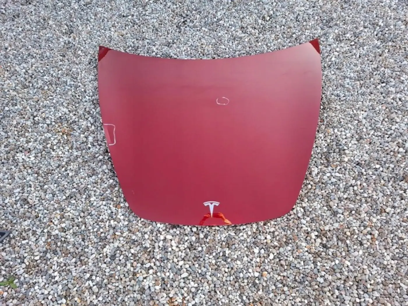 Капот к Tesla Model 3 2017