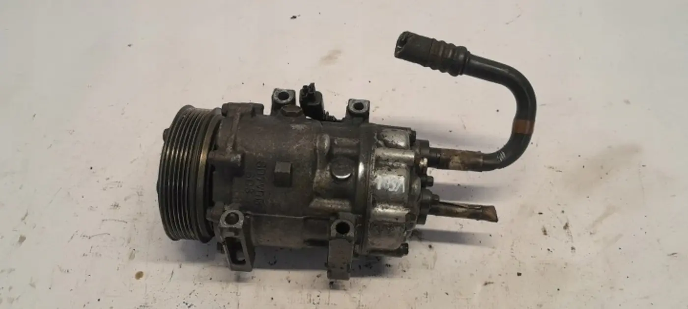 Компрессор кондиционера к Volvo V50 2003