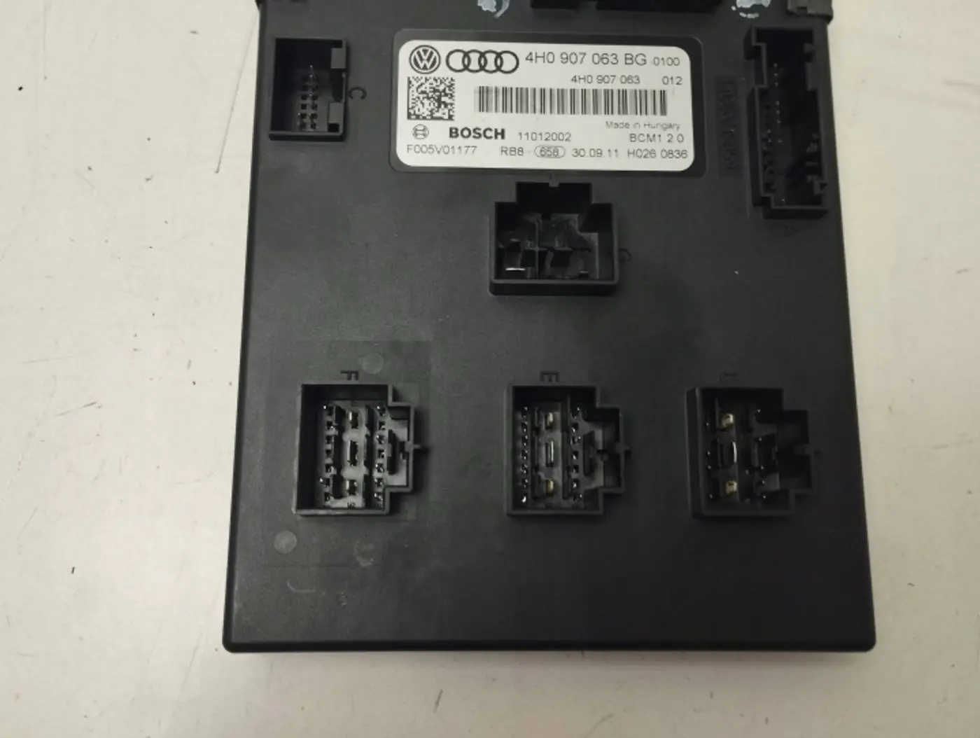 Блок предохранителей к Audi S6 2012