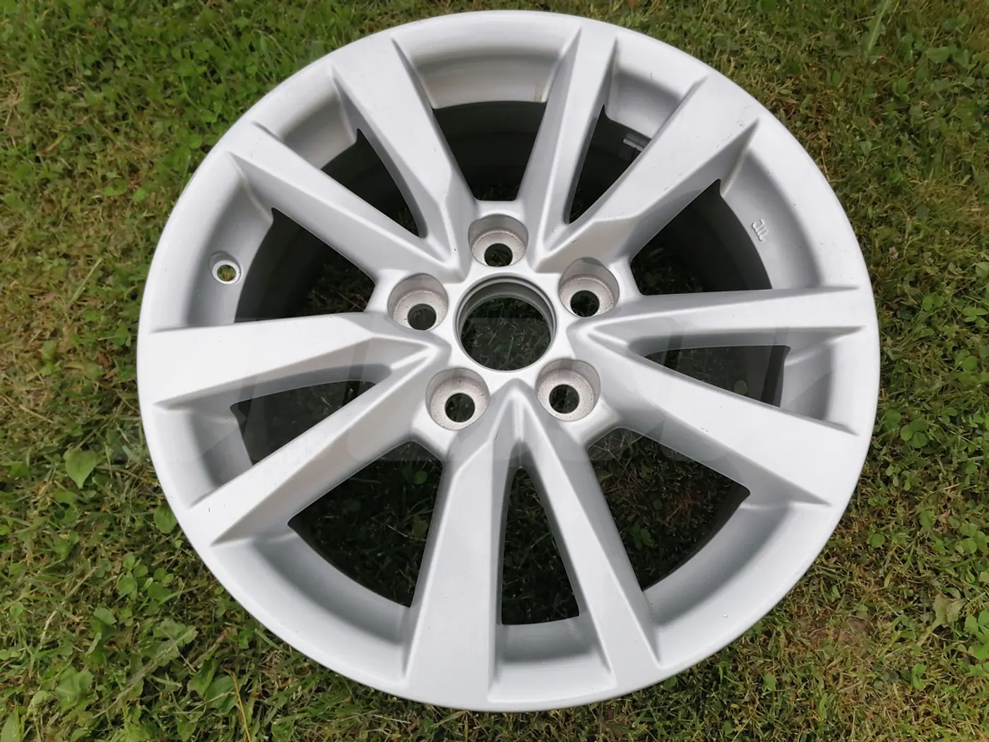 6.5xR16 5 114.3 ET40 DIA60.1 к Toyota Camry