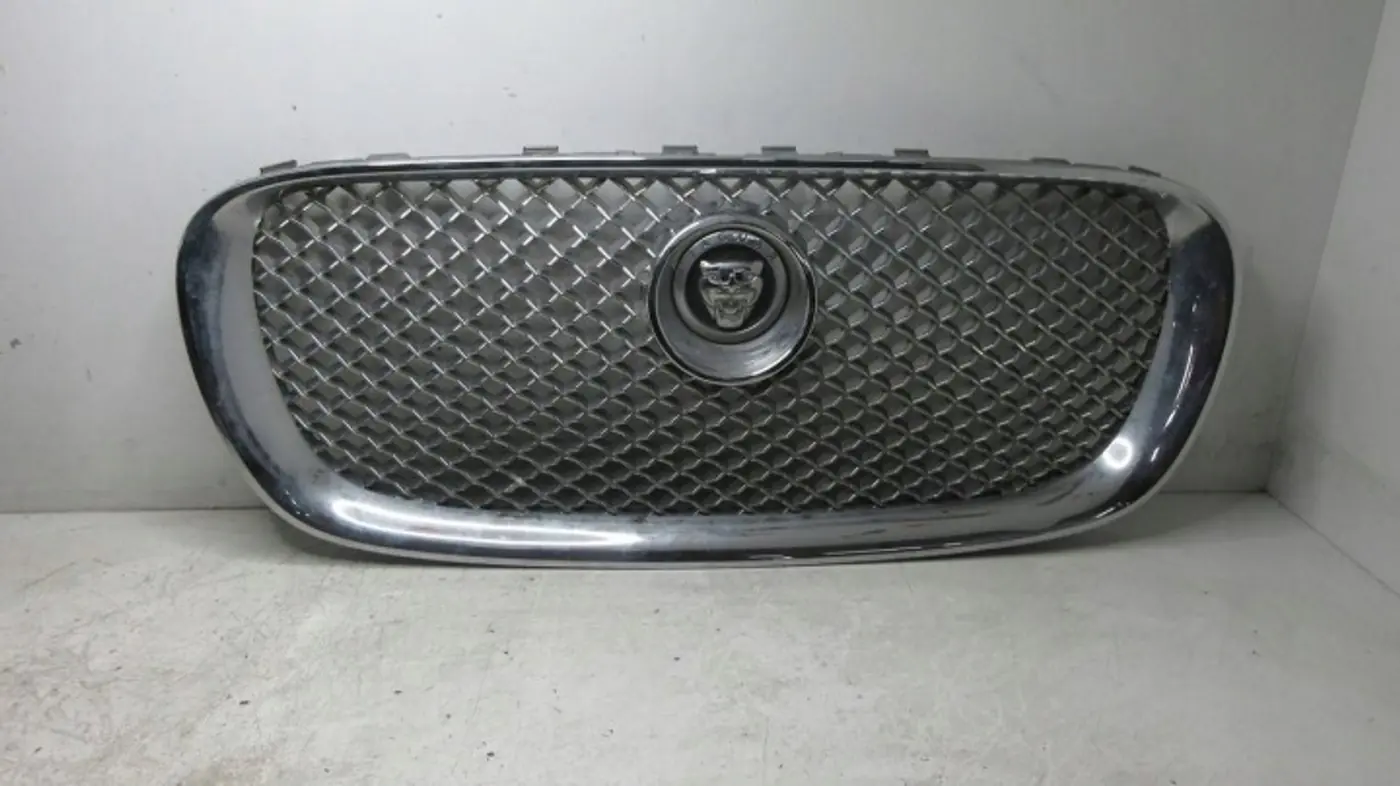 Решетка радиатора к Jaguar XF 2016