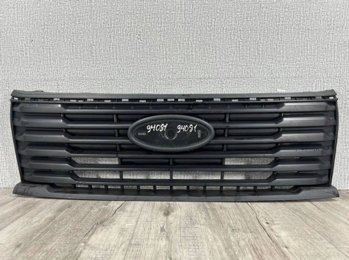 Решетка радиатора к Ford Transit 2014