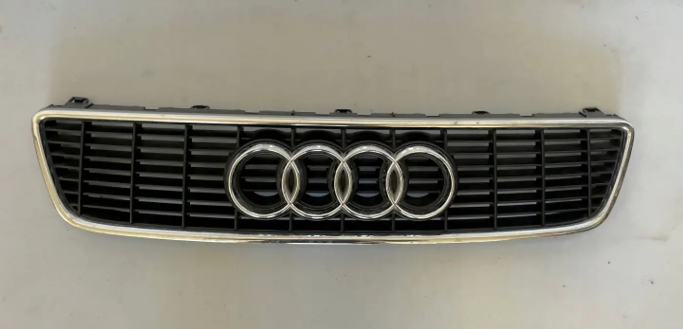 Решетка радиатора к Audi S3 1999