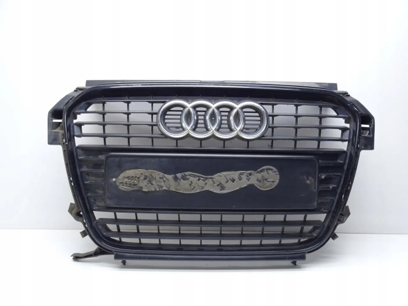 Решетка радиатора к Audi A1 2010