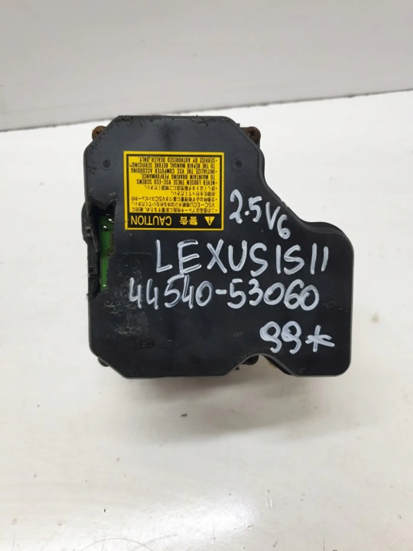 Блок ABS к Lexus IS 2005