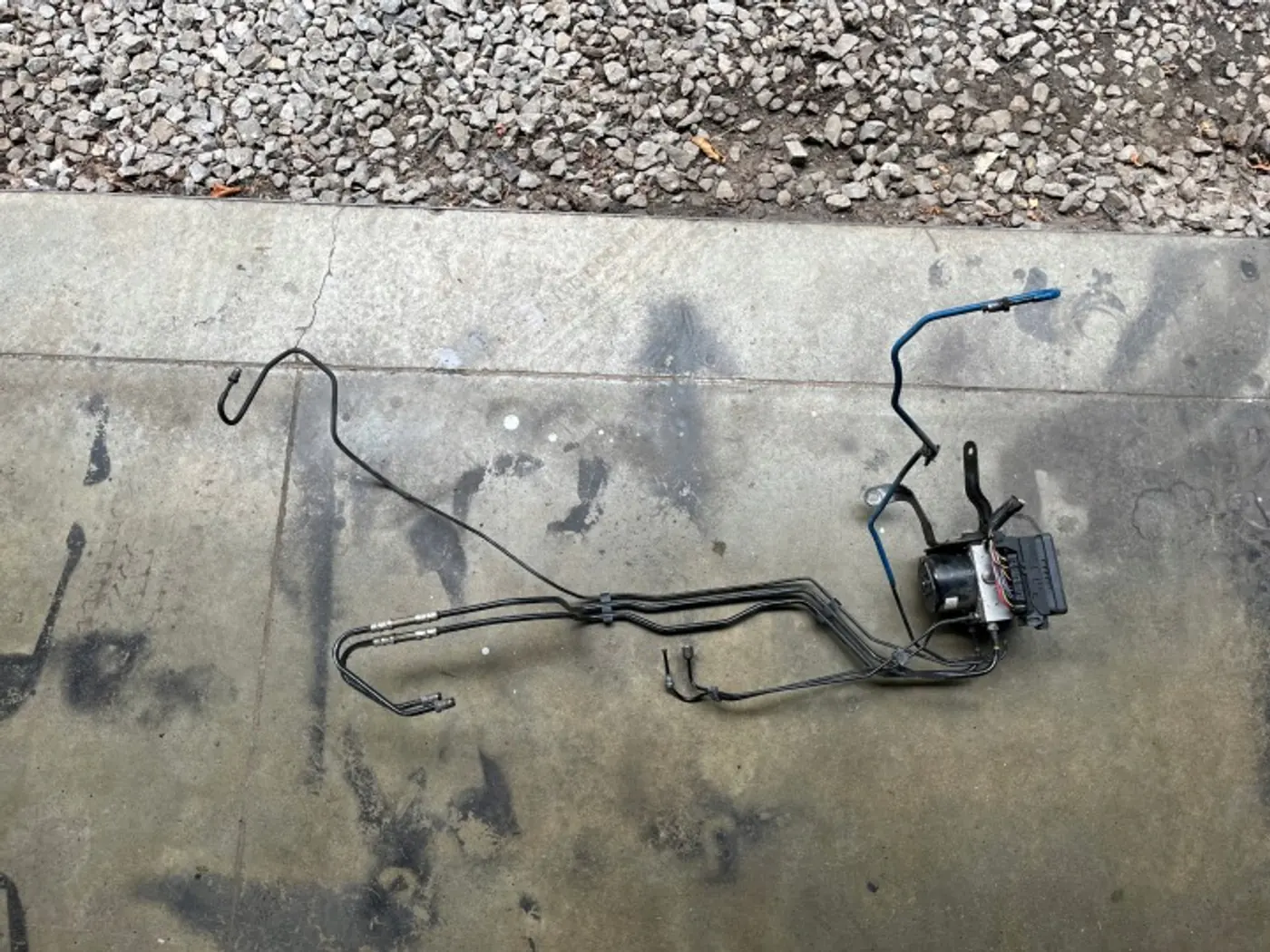 Блок ABS к Ford Fiesta 2001