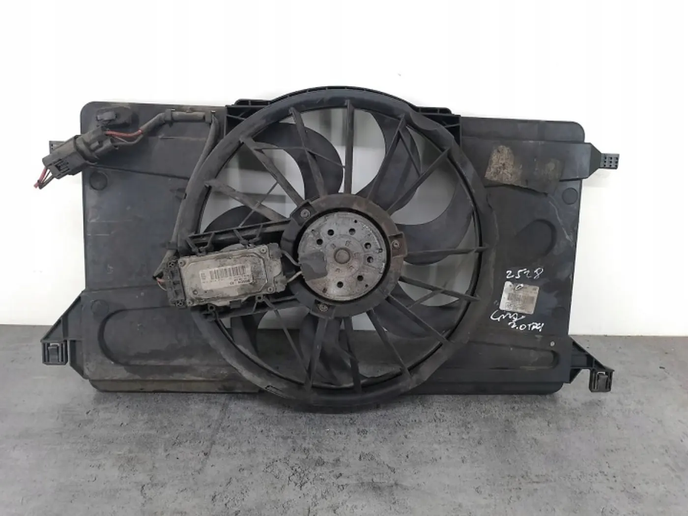 Вентилятор радиатора к Ford C-MAX 2003