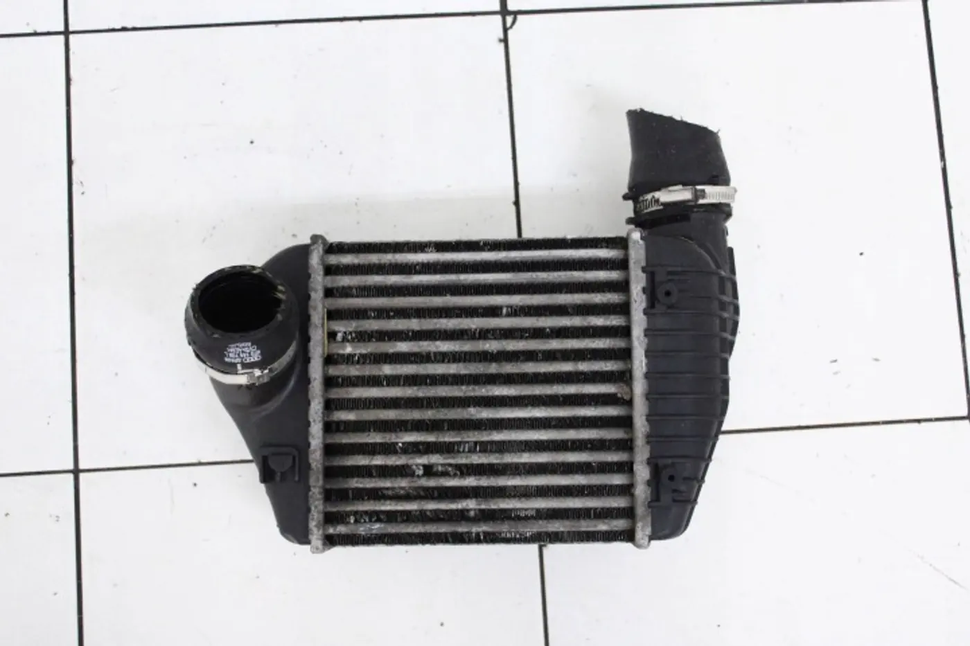 Интеркулер к Audi A6 2004