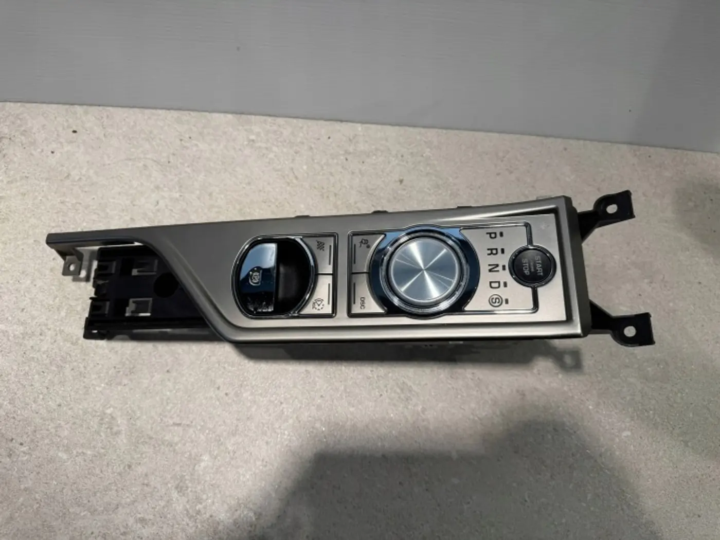 Кулиса к Jaguar XF 2007