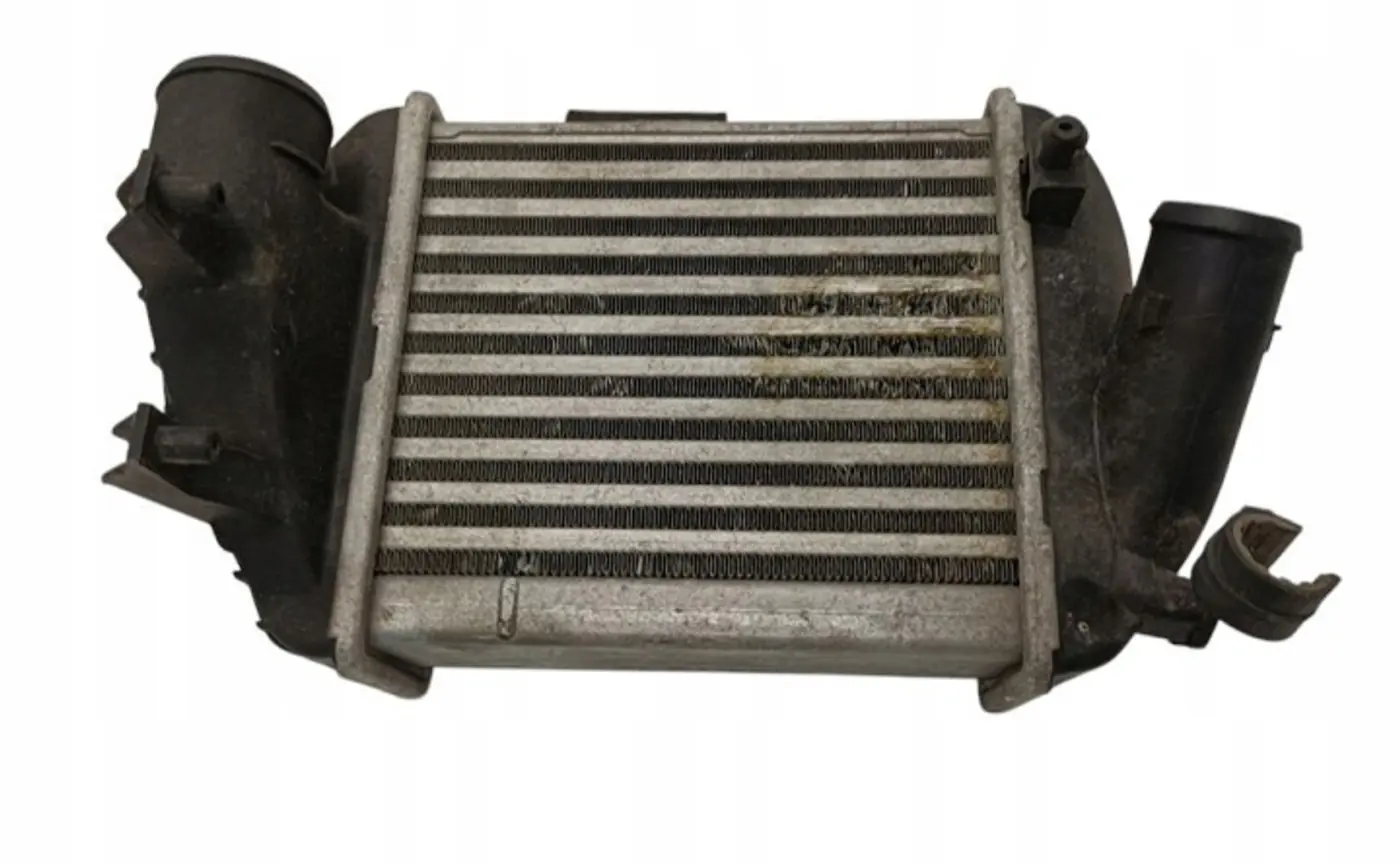 Интеркулер к Audi A4 2000