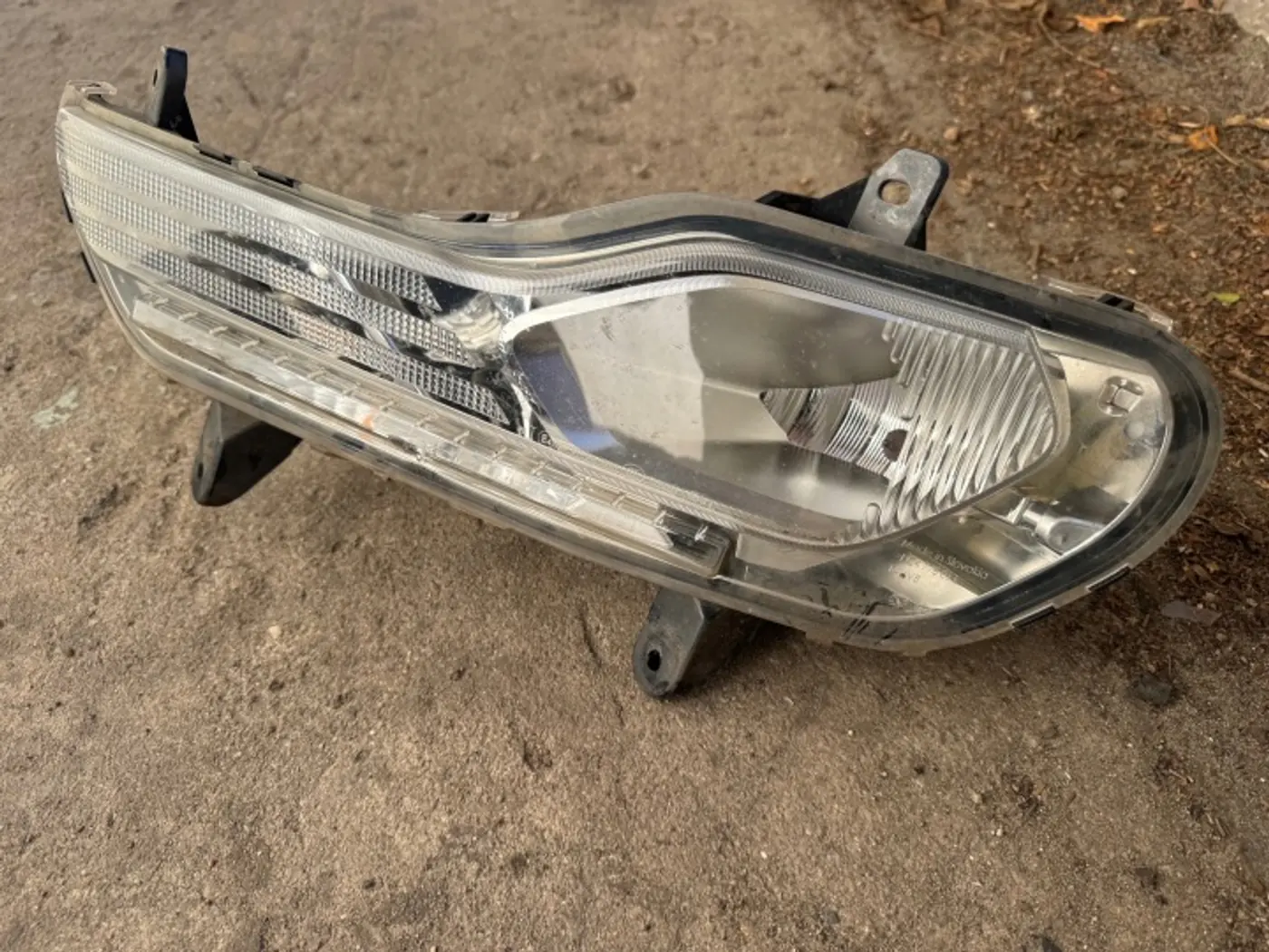 Фара противотуманная левая к Ford Kuga 2013