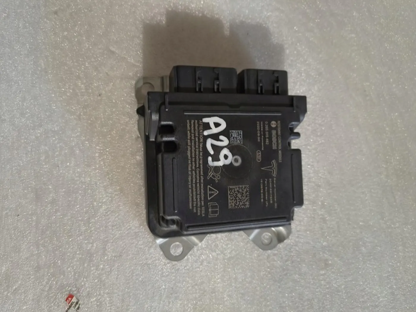 Блок AirBag к Tesla Model 3 2017