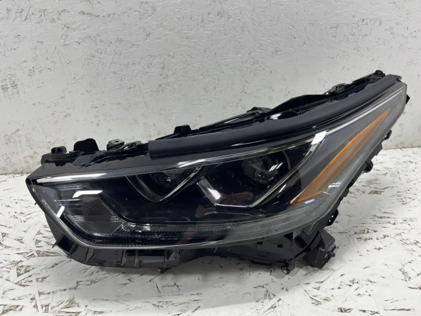 Фара левая к Toyota Highlander 2019