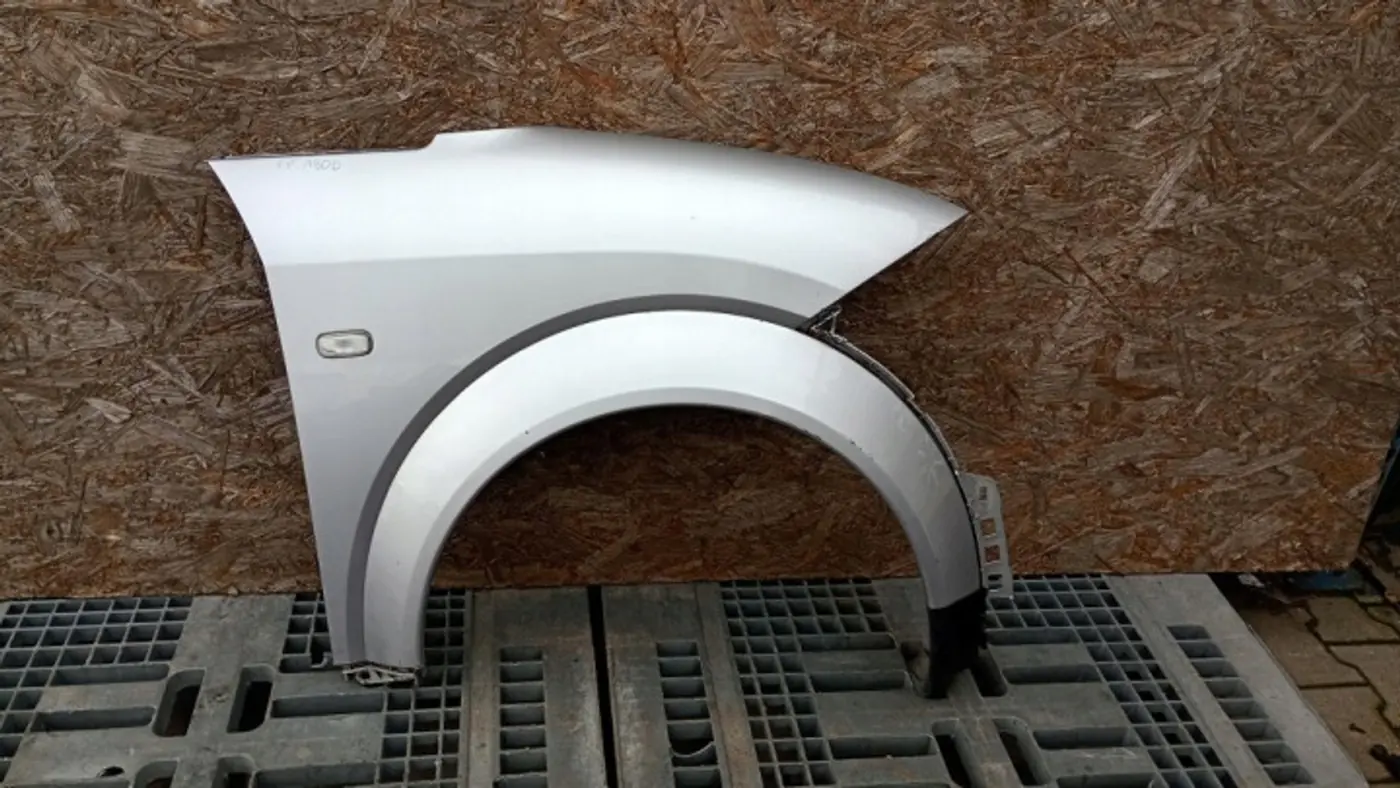 Крыло переднее правое к Audi A2 1999
