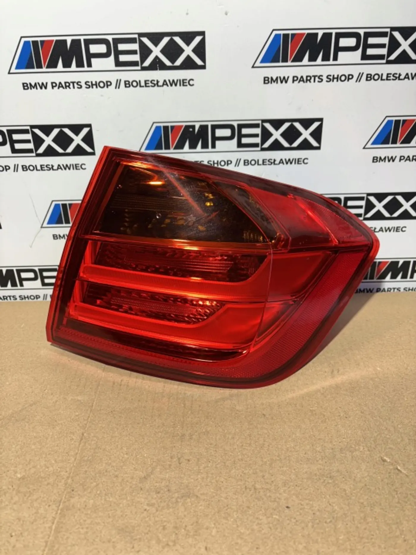 Фонарь задний правый к BMW M3 2014