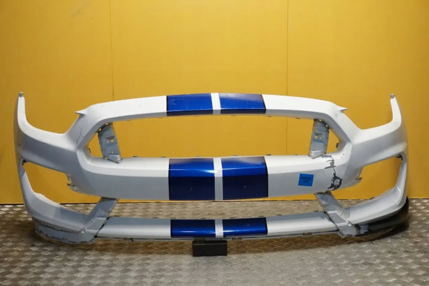 Бампер передний к Ford Mustang 2014