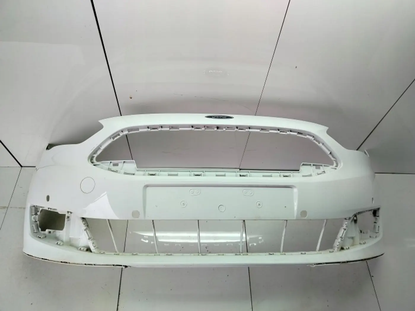 Бампер передний к Ford C-MAX 2015