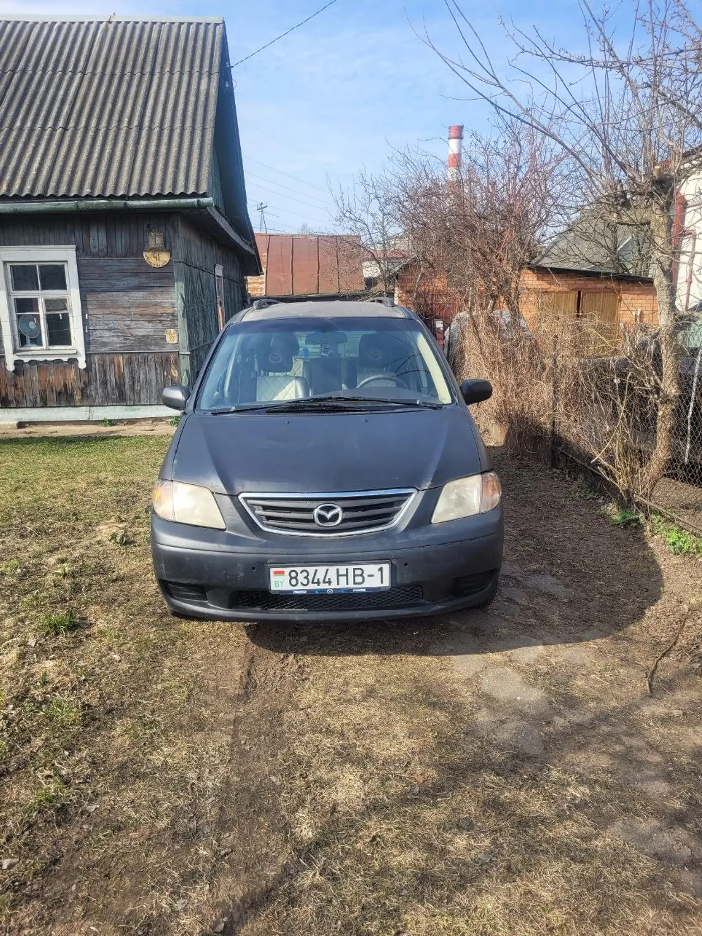 Mazda MPV II (LW), 2001