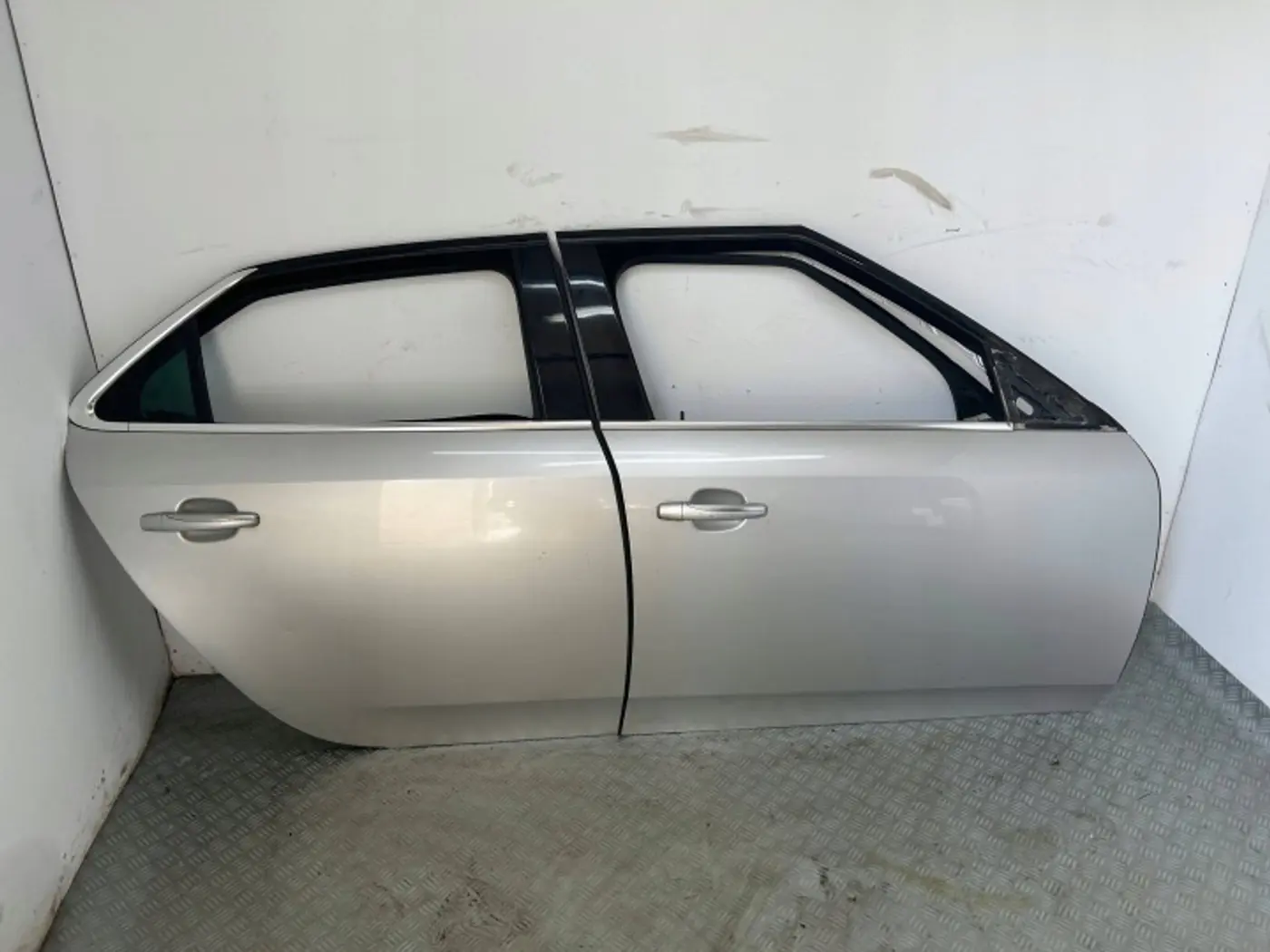 Дверь передняя правая к Saab 9-5 2010