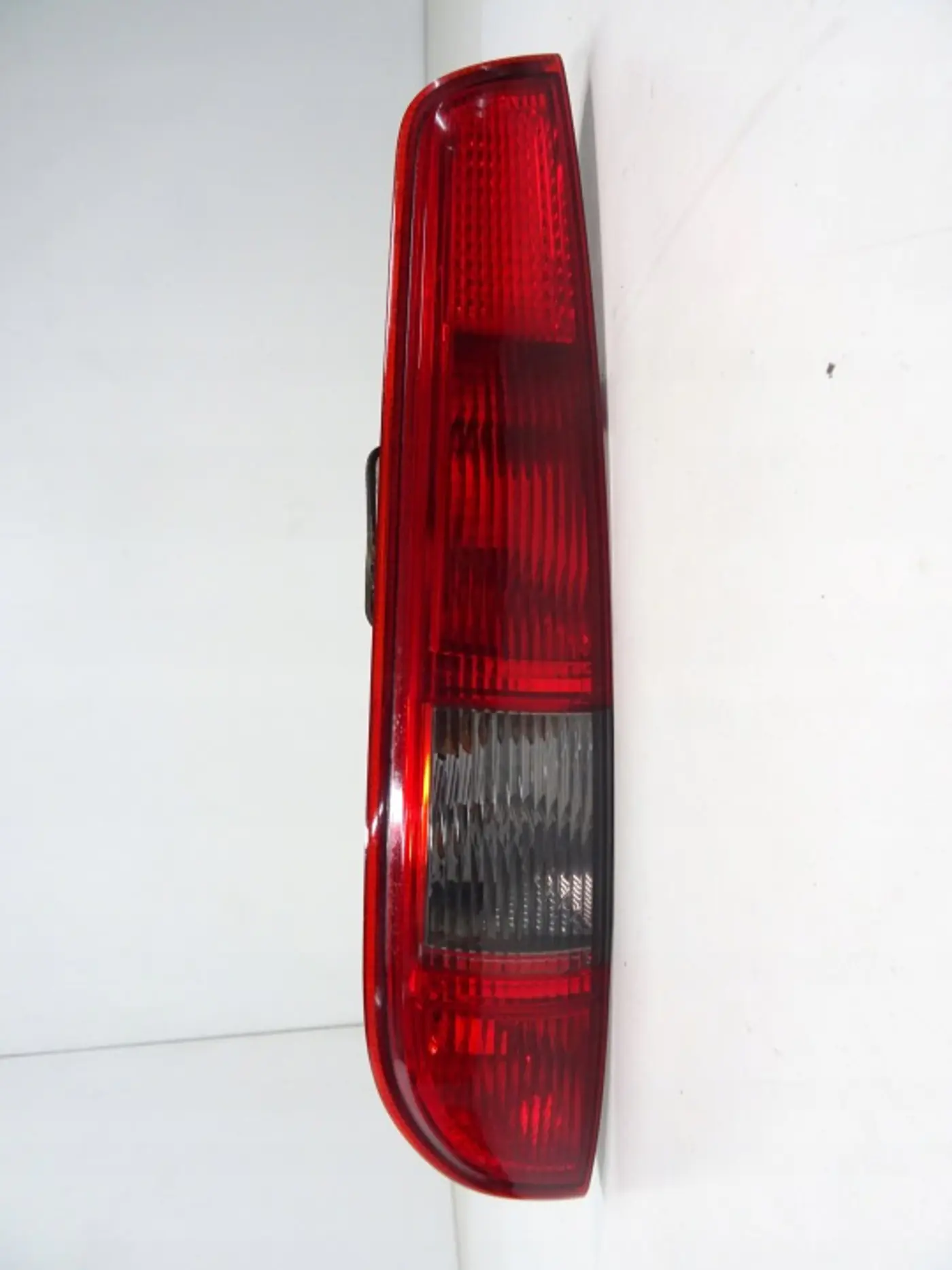 Фара левая к Ford Focus 2005