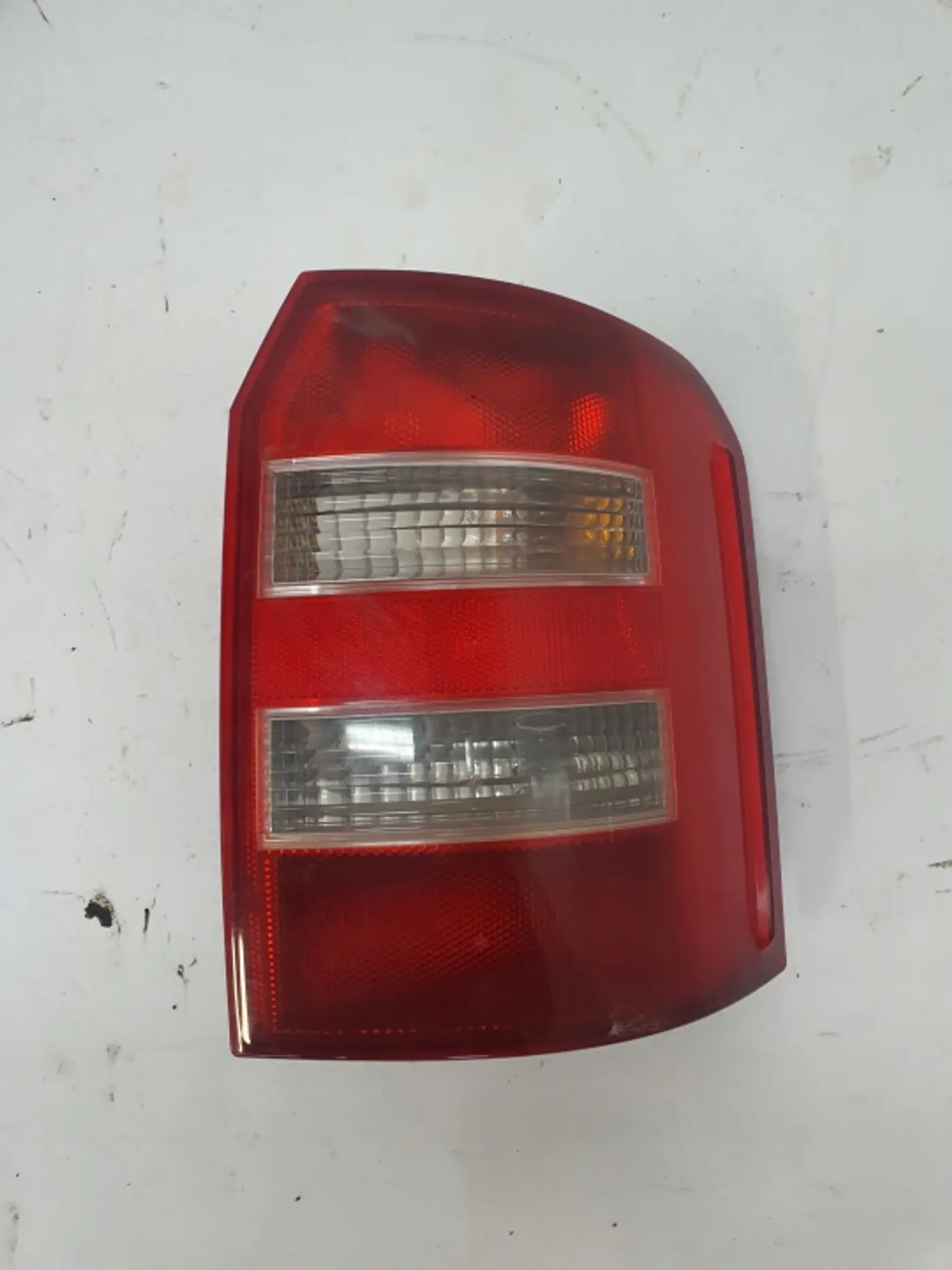 Фонарь задний правый к Audi A2 1999
