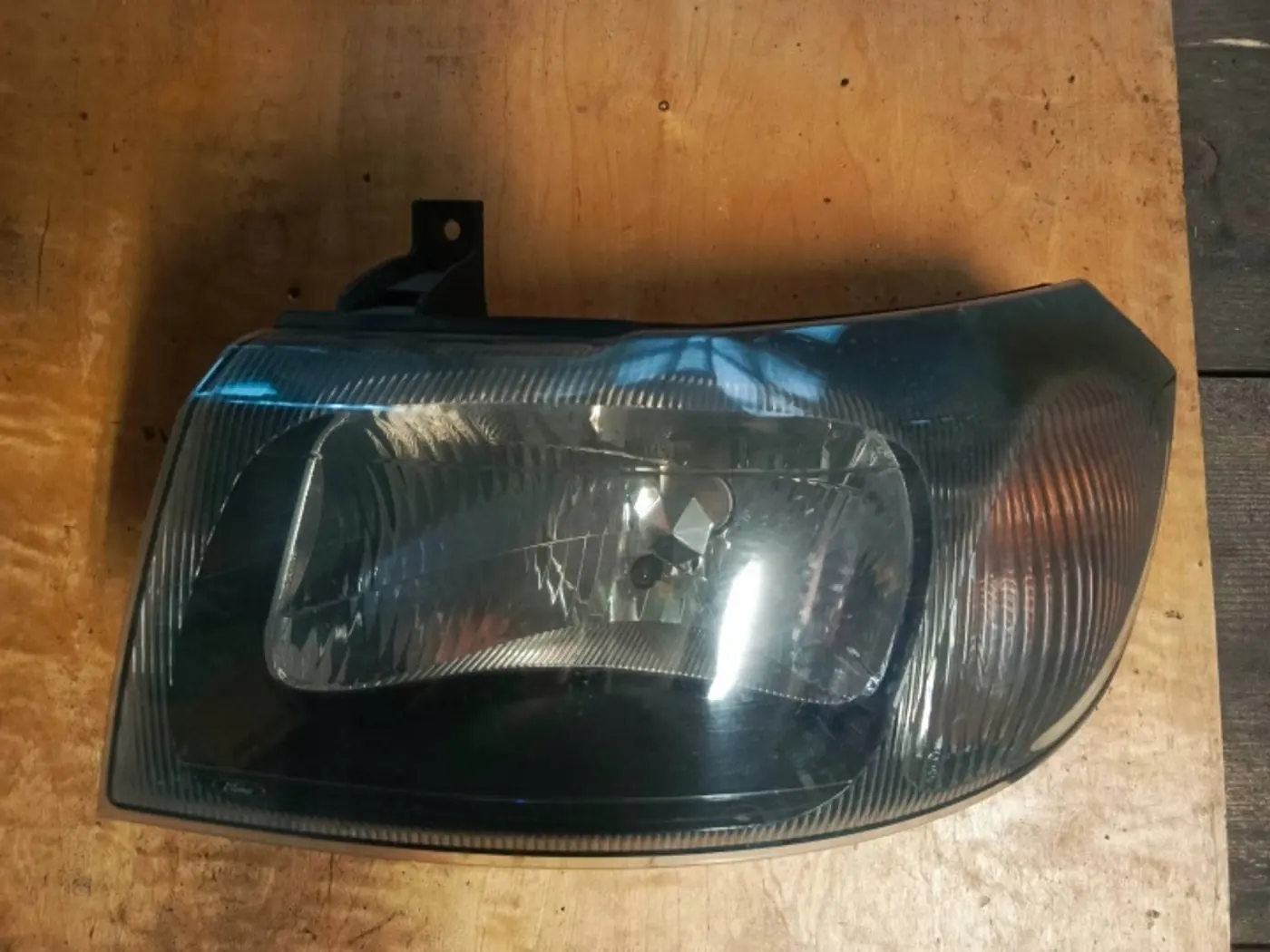 Фара левая к Ford Transit 2013
