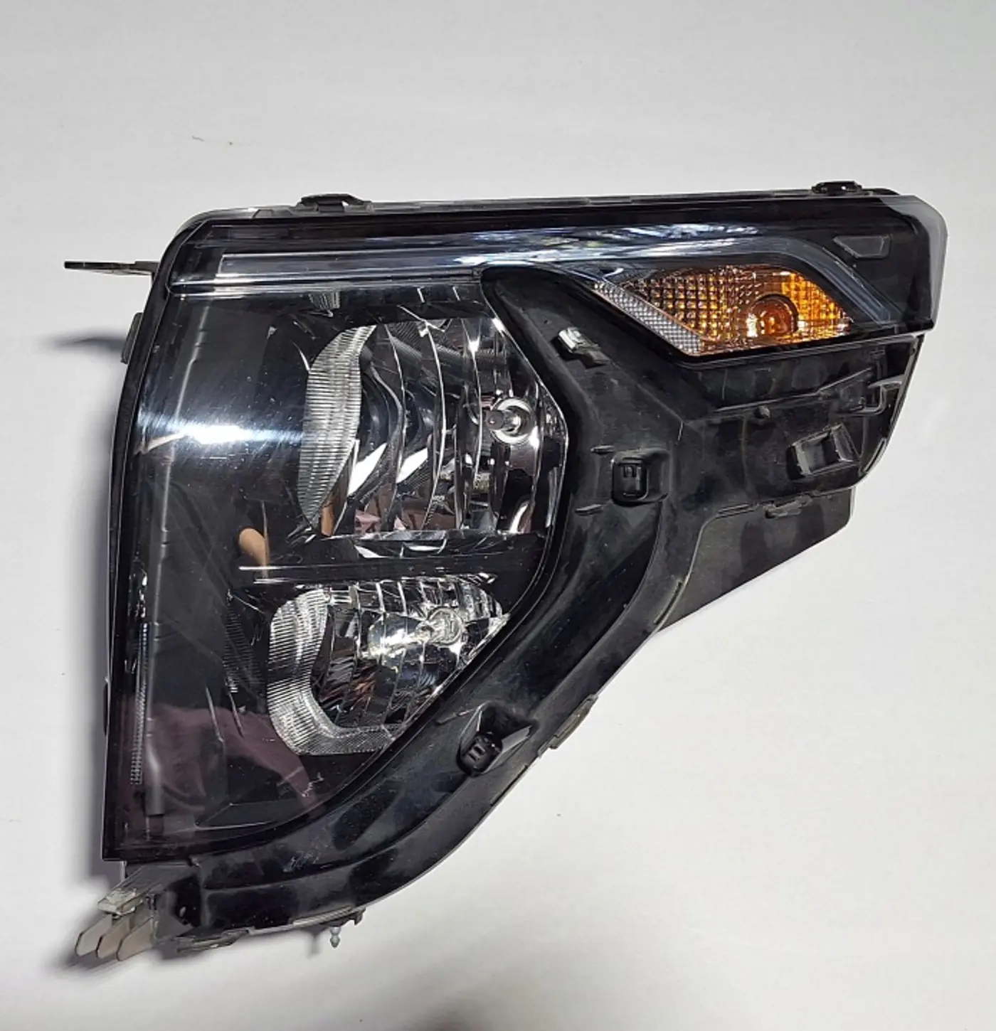 Фара левая к Ford Transit 2014